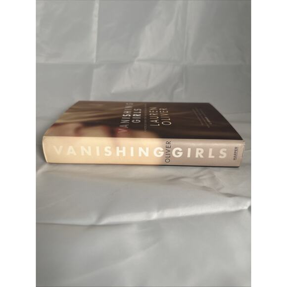Vanishing Girls by Lauren Oliver (2015, Hardcover) Excellent Condition - Picture 3 of 9